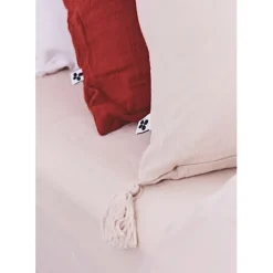 Coussin dehoussable avec pompons en gaze de coton pampa 40x40cm - Gaia