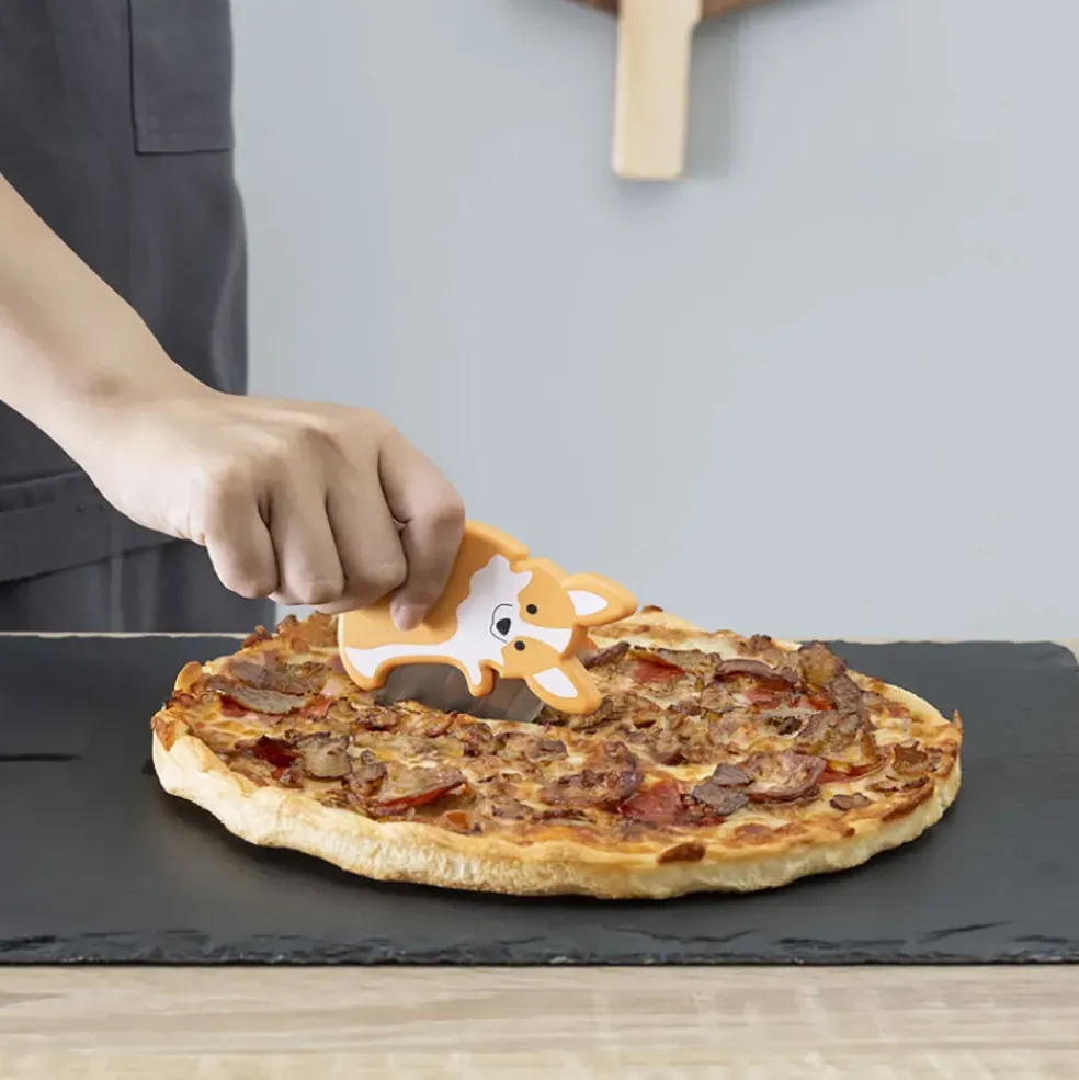 Decoupe pizza chien