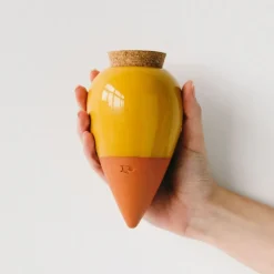 Diffuseur d'eau en argile jaune moutarde 25cl - Olla